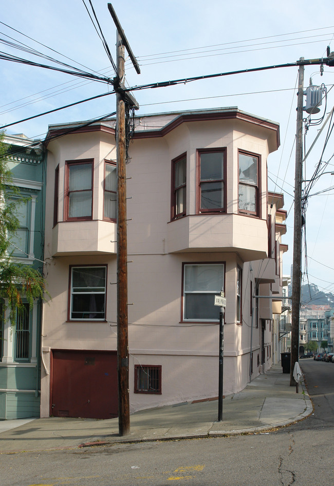 88-94 Valparaiso St in San Francisco, CA - Building Photo - Building Photo