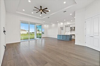 8250 Nevis Run in Lakewood Ranch, FL - Building Photo - Building Photo