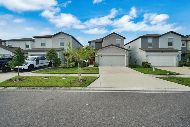 7225 Spring Snowflake Ave in Palm River-Clair Mel, FL - Building Photo - Building Photo