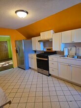 2414 3rd St NE, Unit 2 in Minneapolis, MN - Building Photo - Building Photo