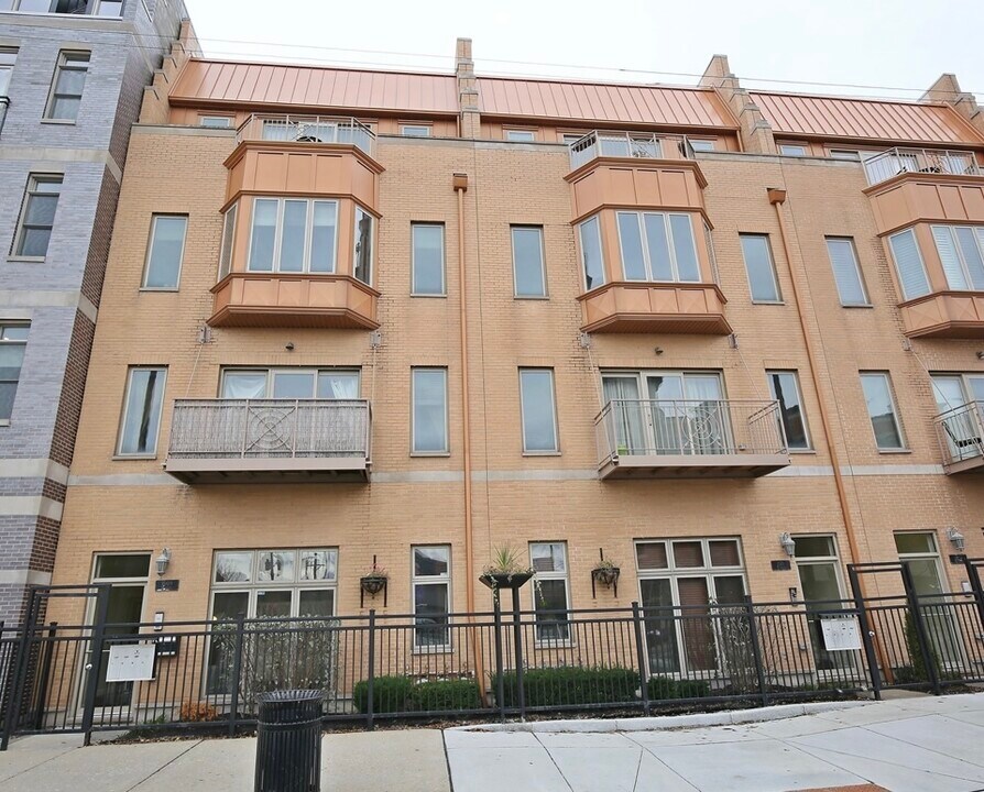 1909 S State St in Chicago, IL - Building Photo