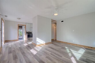 2255 15th Ave N in St. Petersburg, FL - Foto de edificio - Building Photo