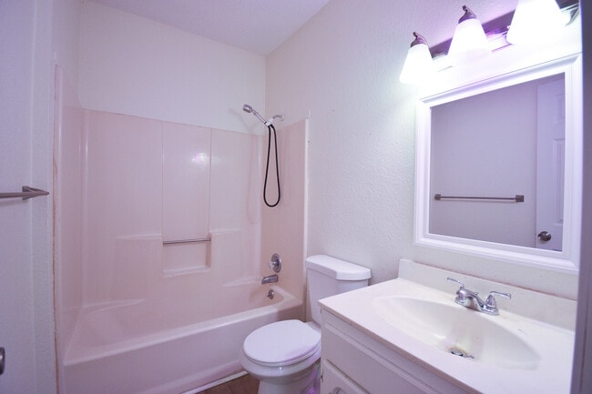 518 Benton Ave in Excelsior Springs, MO - Building Photo - Building Photo