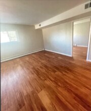 9504 Lawrence Ct, Unit 2 N in Schiller Park, IL - Building Photo - Building Photo