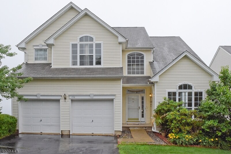 156 Winding Hill Dr in Hackettstown, NJ - Building Photo