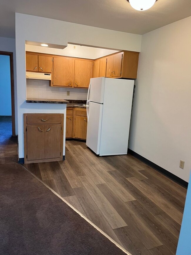 907 N Hawley Rd in Milwaukee, WI - Building Photo - Building Photo