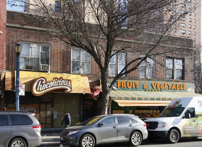 175 Division Ave in Brooklyn, NY - Foto de edificio - Building Photo