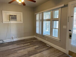 706 6th Ave NE in Minot, ND - Building Photo - Building Photo