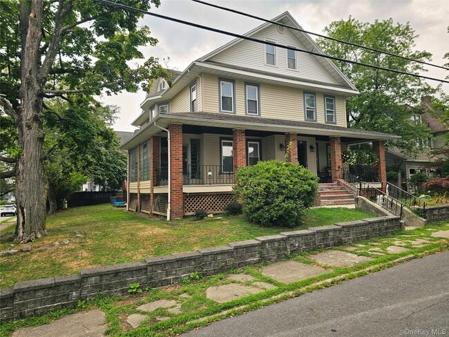 78 Houston Ave in Middletown, NY - Building Photo - Building Photo