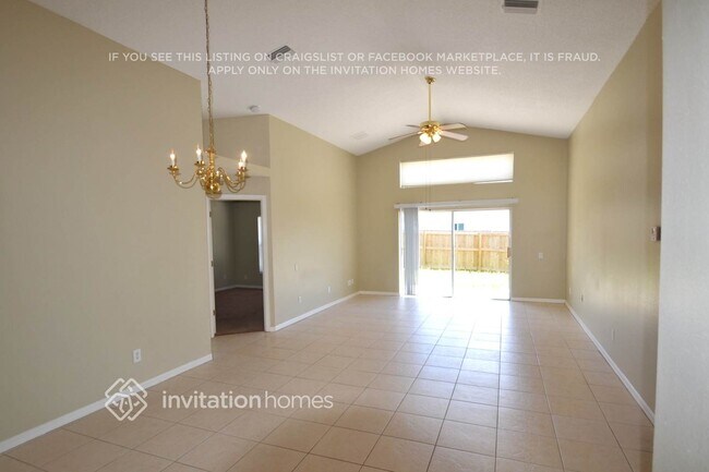 12215 Dawn Vista Dr in Riverview, FL - Foto de edificio - Building Photo