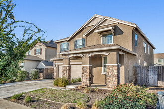 3211 Lennon Way in Stockton, CA - Foto de edificio - Building Photo