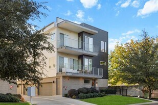 4545 Bowser Ave in Dallas, TX - Building Photo
