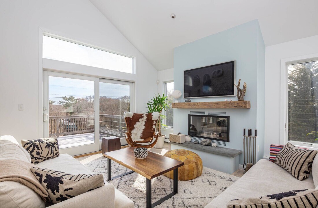 22 Miller Ave in Montauk, NY - Building Photo