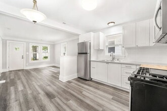 2053 Austin Ave in Lincoln Park, MI - Building Photo - Building Photo