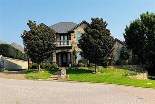 9129 Nob Hill Dr in North Richland Hills, TX - Building Photo