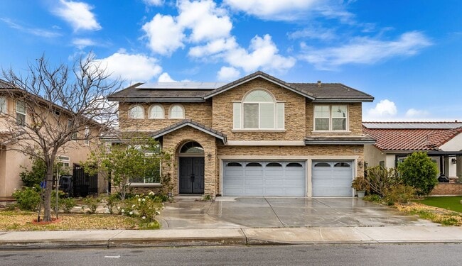 14964 Pepperdine Dr in Fontana, CA - Building Photo - Building Photo
