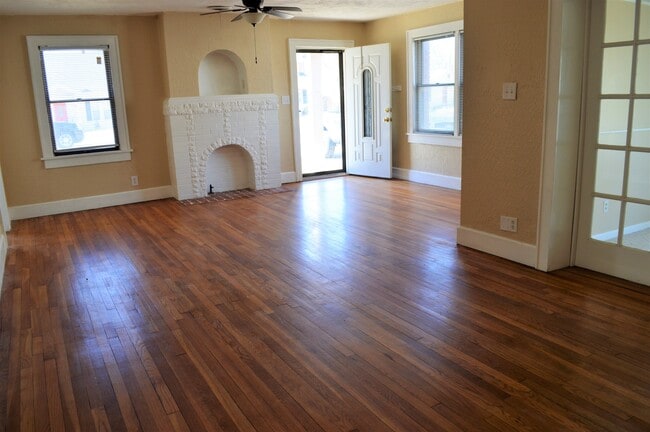 3904 Fountain Ter in Amarillo, TX - Foto de edificio - Building Photo