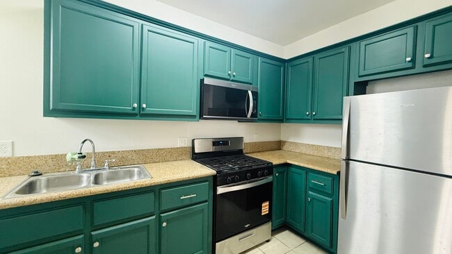 4760 1/2 Lexington Ave, Unit 4760 Half in Los Angeles, CA - Building Photo - Building Photo
