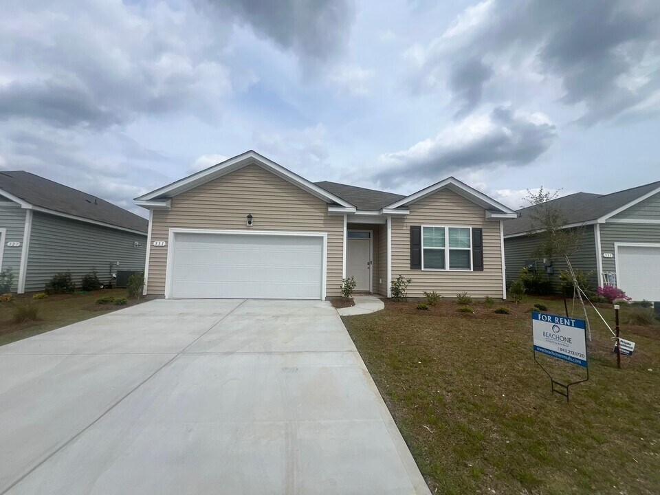 331 Gringott Ln in Longs, SC - Building Photo