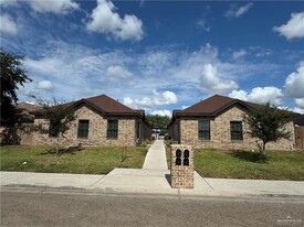 1907 Villa Linda Ave in Edinburg, TX - Building Photo
