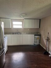 537 Norwood Dr, Unit Apt 3 in Oliver Springs, TN - Building Photo - Building Photo