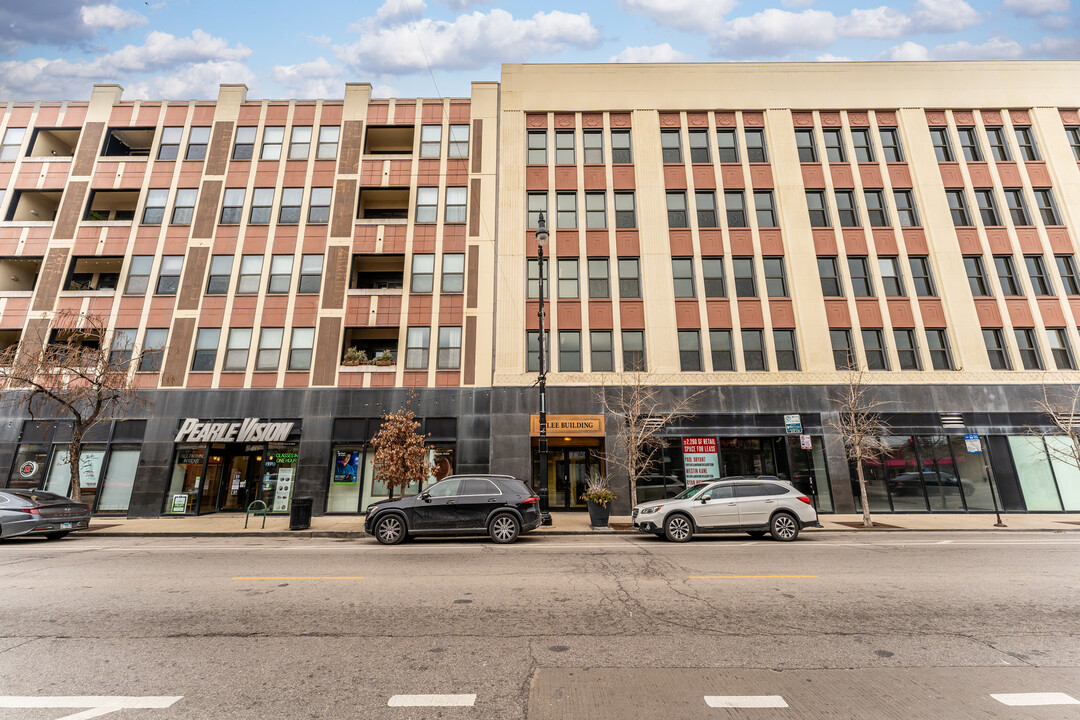 4015 N Milwaukee Ave in Chicago, IL - Building Photo