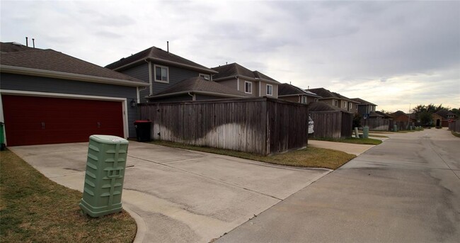 6031 Dark Kite Trl in Missouri City, TX - Building Photo - Building Photo