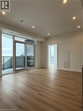 25 Wellington St S in Kitchener, ON - Building Photo - Building Photo