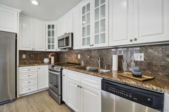 1040 Coast Blvd S, Unit 1040 Coast Blvd S in La Jolla, CA - Building Photo - Building Photo