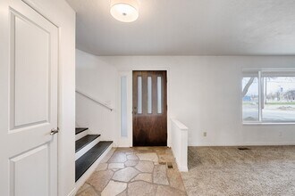 2960 S Apple St in Boise, ID - Building Photo - Building Photo