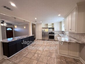 2528 St Joseph St in Sulphur, LA - Foto de edificio - Building Photo