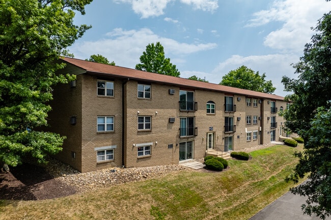 Timber Ridge Apartments in New Stanton, PA - Building Photo - Building Photo