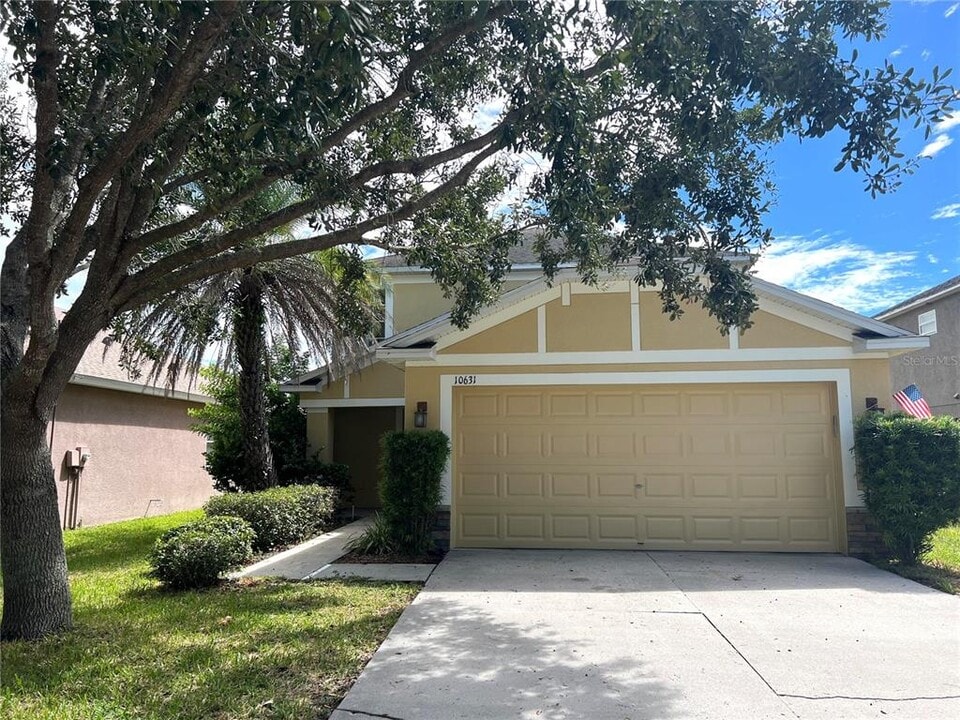 10631 Shady Preserve Dr in Riverview, FL - Building Photo