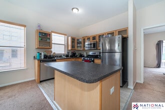 10 W Bethune St in Detroit, MI - Building Photo - Building Photo