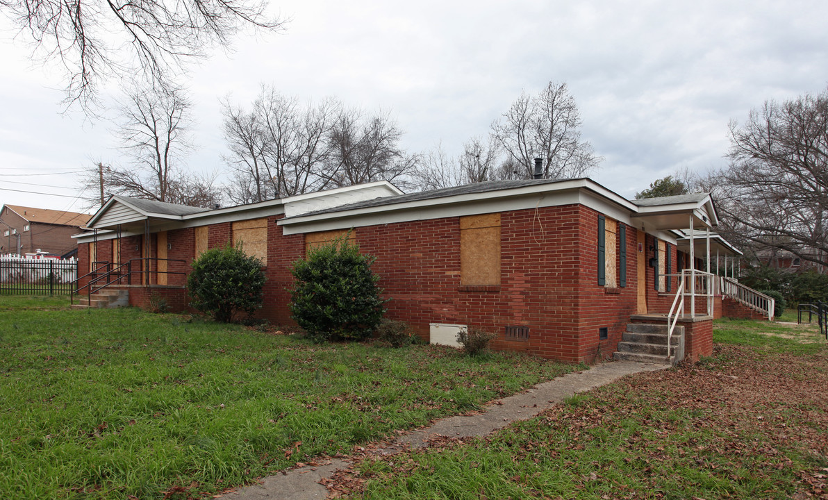 1339-1407 Fairmont St in Charlotte, NC - Building Photo