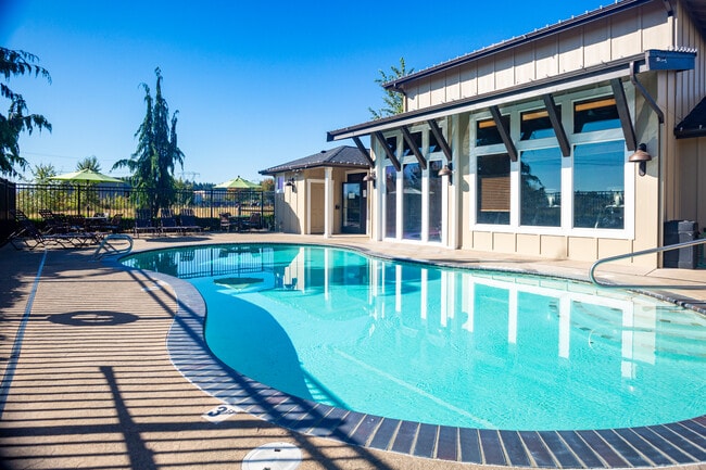 Tustin Apartment Homes