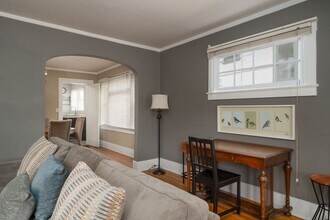 744-746 Lighthouse Ave in Pacific Grove, CA - Building Photo - Building Photo