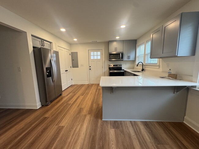 1020 Hodges Ave in Madison, GA - Building Photo - Building Photo