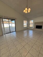 2211 Fairmont Cir in Orlando, FL - Building Photo - Building Photo