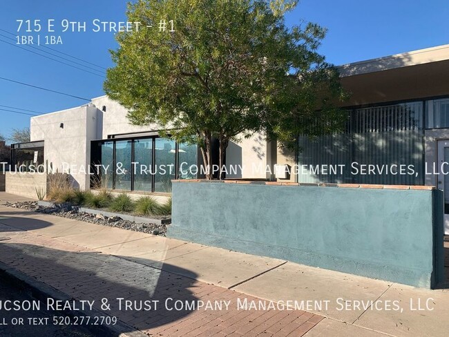 property at 715 E 9th St