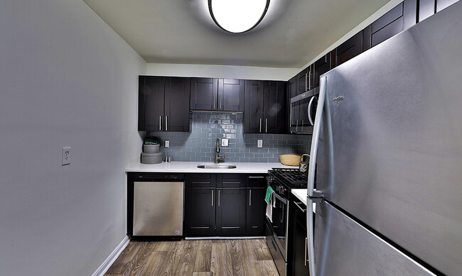 Willow Run at Mark Center Apartment Homes photo'