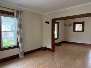 307 E Broadway St in Viroqua, WI - Building Photo - Building Photo