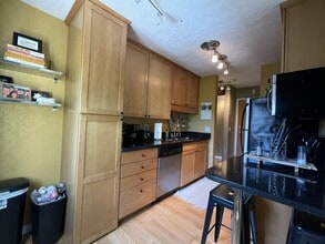 3018 Aldrich Ave S in Minneapolis, MN - Building Photo - Building Photo