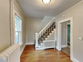 4001 36th Ave S in Minneapolis, MN - Building Photo - Building Photo