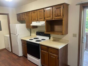 1 Mesa Ct, Unit 4 in Madison, WI - Foto de edificio - Building Photo