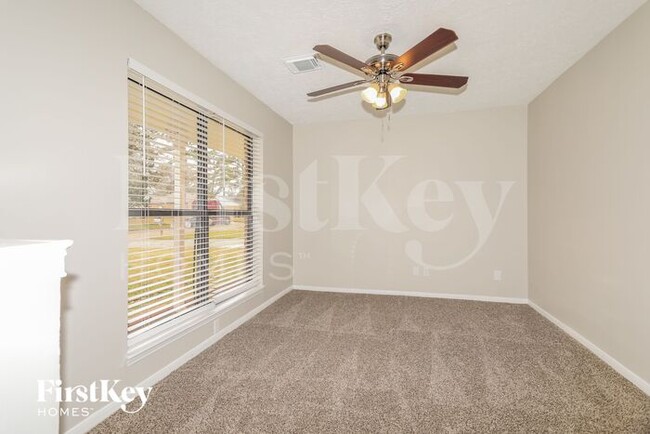 8202 Amurwood Dr in Tomball, TX - Building Photo - Building Photo