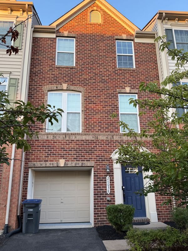 property at 26038 Huntwick Glen Square