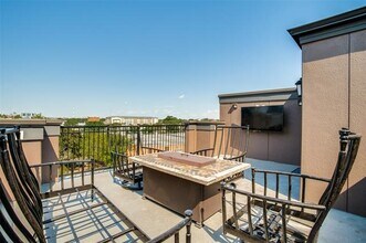 1348 Arch Pl in Dallas, TX - Building Photo - Building Photo
