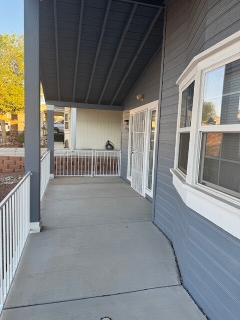 2558 Mountain Crest in Bullhead City, AZ - Building Photo - Building Photo