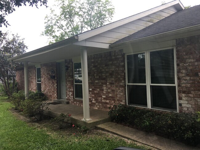 1907 Sedgie Dr in Houston, TX - Building Photo - Building Photo